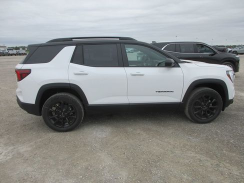 New 2026 GMC Terrain Elevation w/ Black Edition FWD image 3