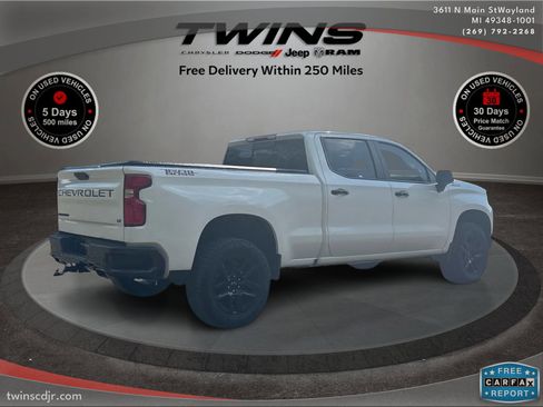 Used 2022 Chevrolet Silverado 1500 LT Trail Boss w/ LT Trail Boss Premium Package image 3