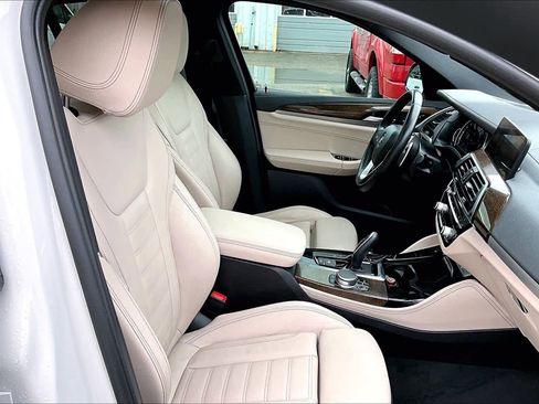 Used 2019 BMW X4 M40i w/ Premium Package AWD/4WD image 9