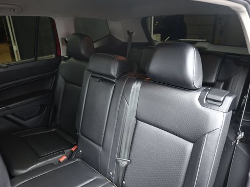 Used 2019 Volkswagen Atlas SE FWD image 17
