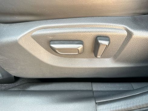 Used 2024 Mitsubishi Eclipse Cross SE image 12