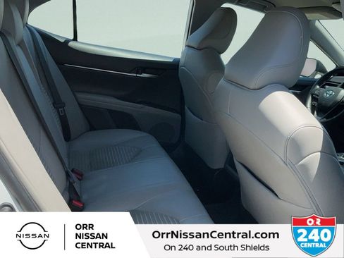 Used 2023 Toyota Camry SE FWD image 12