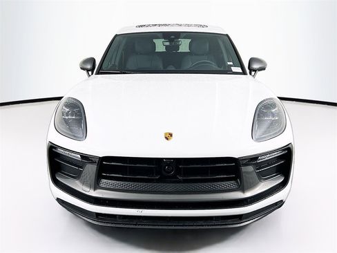 New 2026 Porsche Macan Turbo image 6