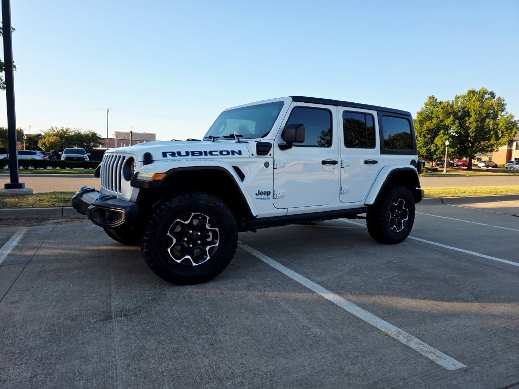 Used 2022 Jeep Wrangler Unlimited Rubicon 4xe w/ Cold Weather Group AWD/4WD image 4