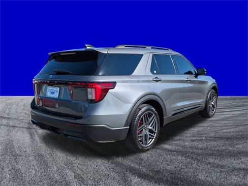 Certified 2025 Ford Explorer ST-Line w/ Premium Package image 4