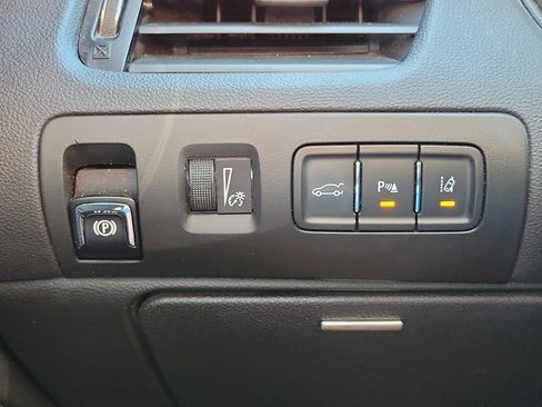 Used 2019 Chevrolet Impala Premier w/ Premier Confidence Package image 30