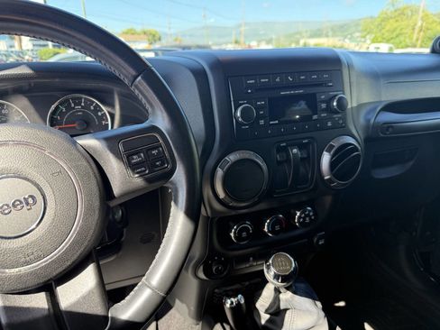 Used 2013 Jeep Wrangler Sport image 11