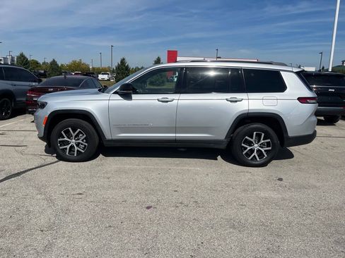 Used 2024 Jeep Grand Cherokee L Limited w/ Luxury Tech Group II image 4