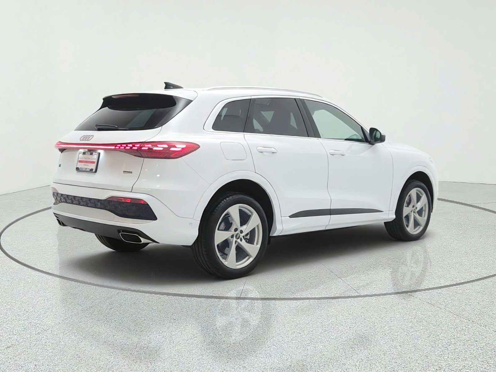 Used 2025 Audi Q5 Premium Plus AWD/4WD image 5