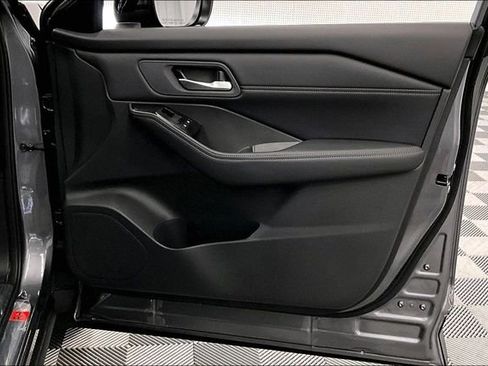 New 2026 Nissan Rogue SV FWD image 37