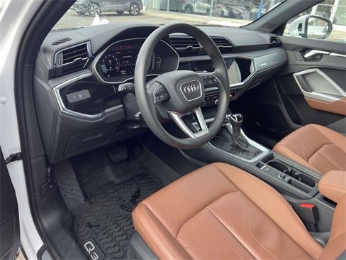 Certified 2025 Audi Q3 2.0T Premium w/ Convenience Package image 12