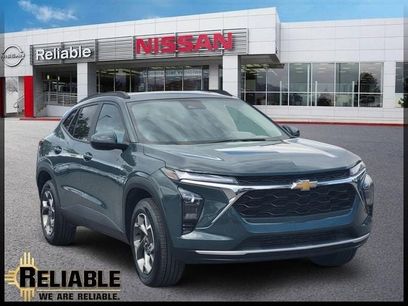 Used 2025 Chevrolet Trax LT