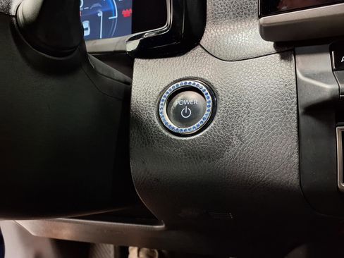 Used 2025 Toyota Camry SE image 16