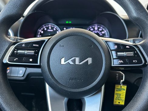 Used 2023 Kia Forte LXS w/ LXS Technology Package FWD image 27
