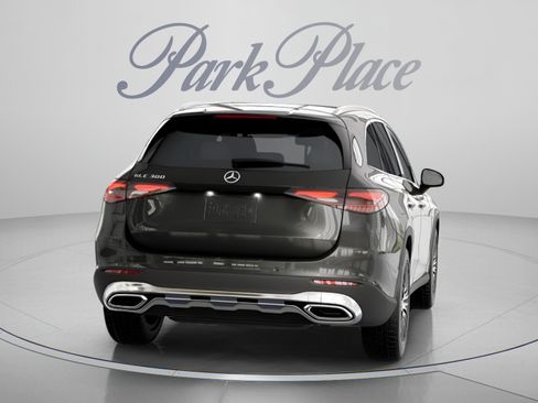 Used 2026 Mercedes-Benz GLC 300 image 18