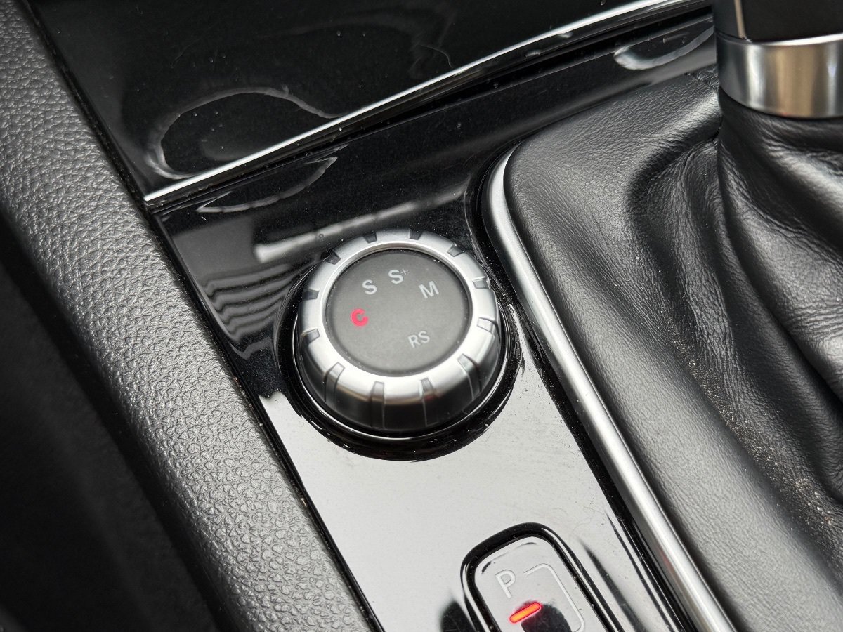 Used 2012 Mercedes-Benz C 63 AMG Coupe image 34
