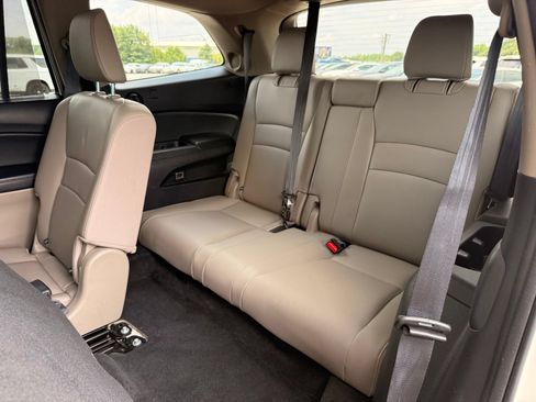 Used 2018 Honda Pilot Touring image 22