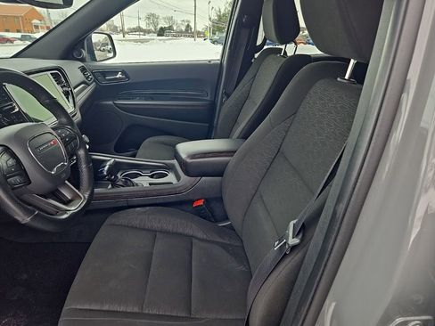 Used 2025 Dodge Durango GT image 3