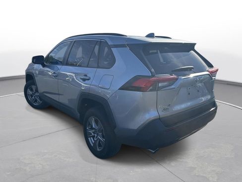 Certified 2022 Toyota RAV4 XLE image 8