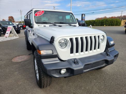Used 2022 Jeep Wrangler Unlimited Sport image 20