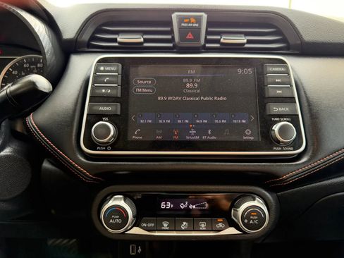 Used 2020 Nissan Versa SR FWD image 15