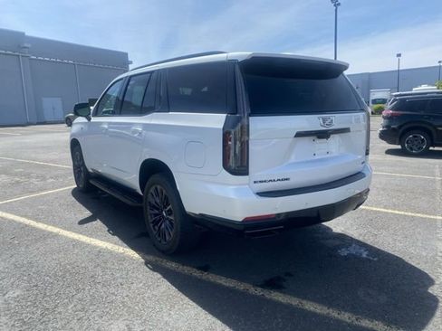 Used 2025 Cadillac Escalade Sport w/ LPO, ONYX Package AWD/4WD image 5