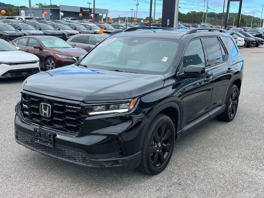 Used 2025 Honda Pilot Black Edition image 33