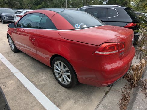 Used 2013 Volkswagen Eos Komfort FWD image 4