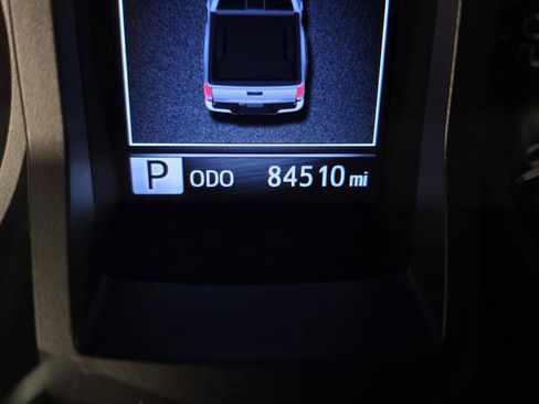 Used 2019 Toyota Tacoma Limited image 19