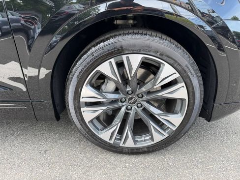 New 2026 Audi Q8 Premium Plus AWD/4WD image 11
