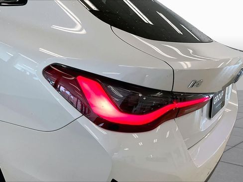 Used 2023 BMW i4 eDrive40 w/ Premium Package RWD image 27