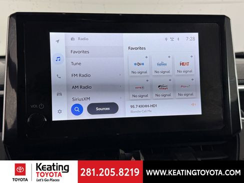 Certified 2024 Toyota Corolla Cross XLE image 26