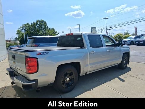 Used 2018 Chevrolet Silverado 1500 LT w/ All Star Edition AWD/4WD image 3