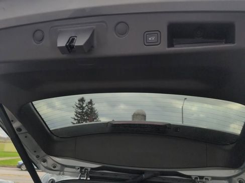 Used 2024 Chevrolet Equinox LT AWD/4WD image 11