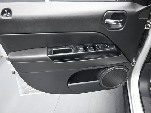 Used 2012 Jeep Patriot Sport w/ PWR Value Group image 9