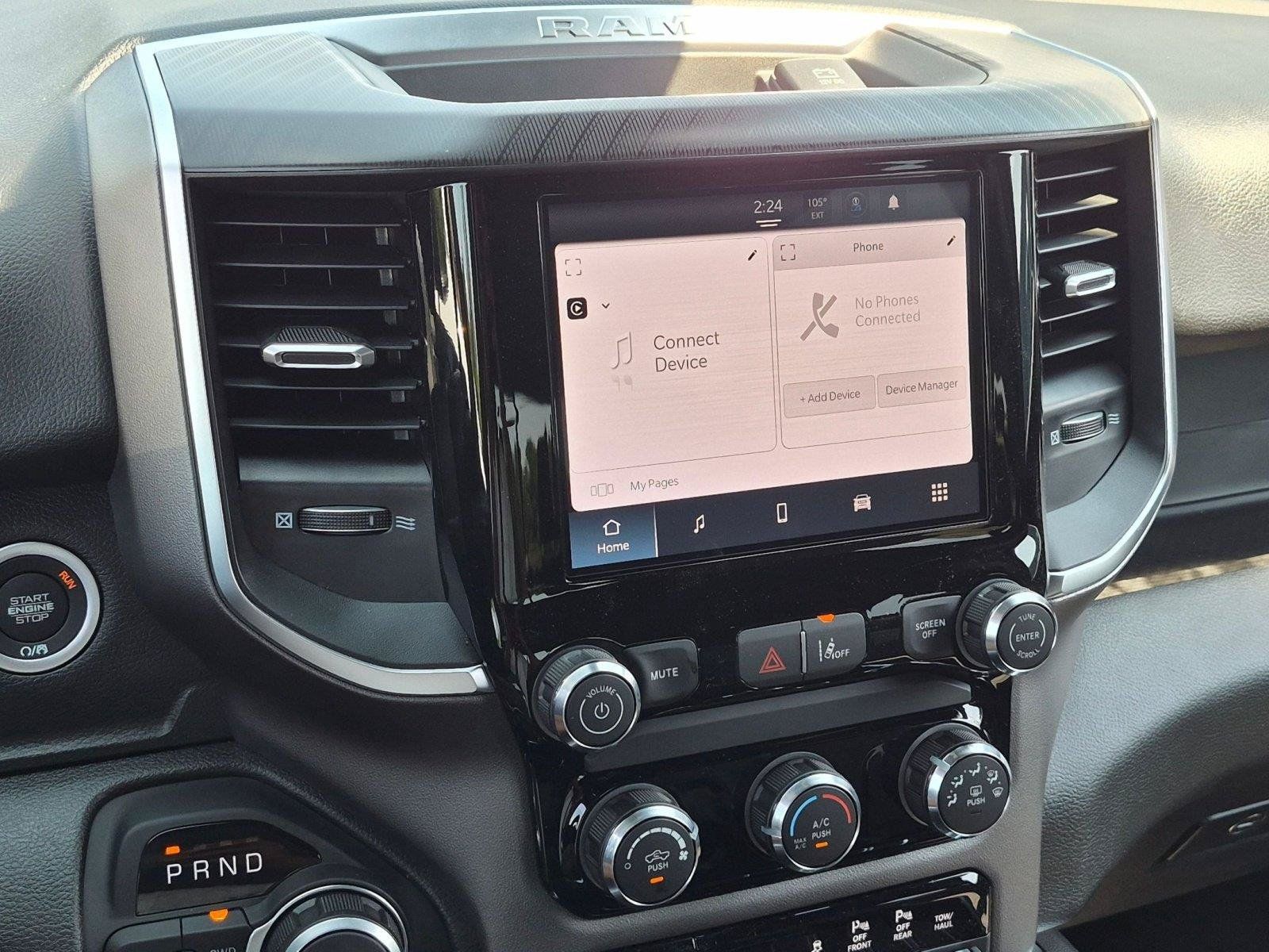 New 2026 RAM 1500 Express AWD/4WD image 12