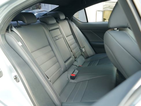 Used 2022 Lexus IS 350 F Sport image 48