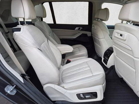Used 2020 BMW X7 xDrive40i w/ Premium Package AWD/4WD image 22