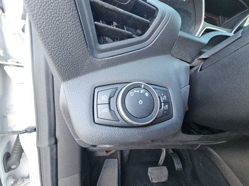 Used 2017 Ford Escape SE image 8