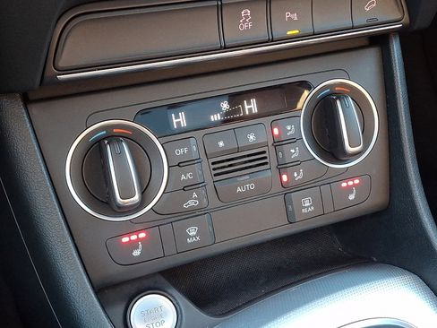 Used 2018 Audi Q3 2.0T Premium Plus image 17