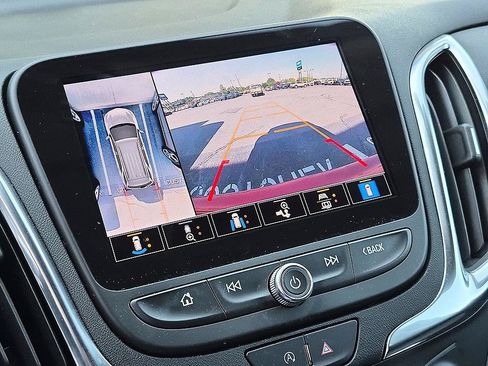 Used 2022 Chevrolet Equinox LT FWD image 23