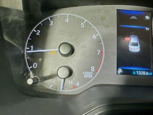 Used 2023 Toyota Corolla SE image 19