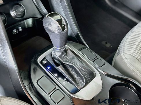 Used 2018 Hyundai Santa Fe Sport w/ Cargo Package image 16