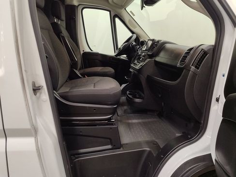Used 2025 RAM ProMaster 2500 w/ U-Haul Equipment Group FWD image 16