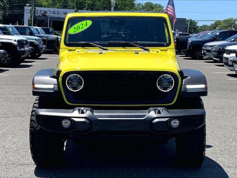 Used 2024 Jeep Wrangler Unlimited Sport AWD/4WD image 3