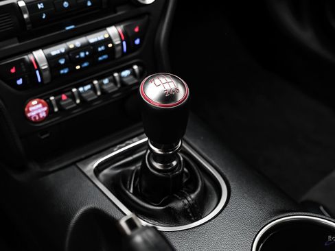 Used 2015 Ford Mustang Shelby GT350 RWD image 55
