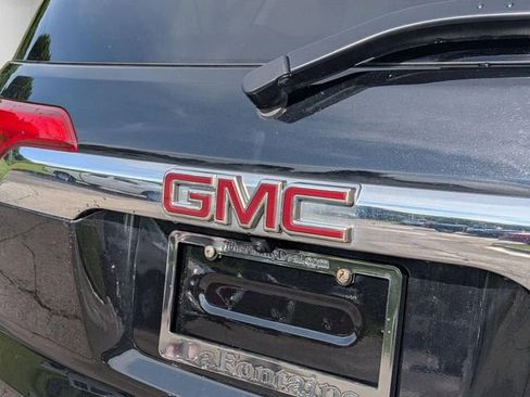 Used 2019 GMC Acadia Denali w/ Technology Package AWD/4WD image 9