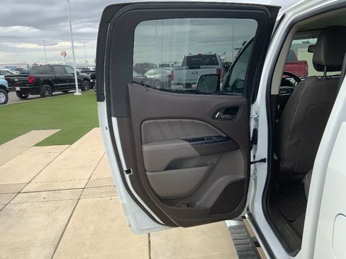 Used 2021 GMC Canyon Denali image 25