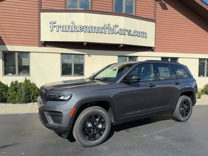 New 2025 Jeep Grand Cherokee Altitude w/ Trailer Tow Package