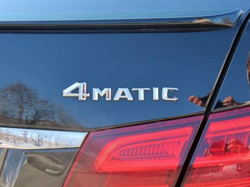 Used 2016 Mercedes-Benz E 400 4MATIC Sedan image 8